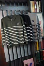 Picture of Louis Vuitton Sweaters _SKULVXS-XLattr1547349